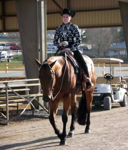 Sarah riding Mo